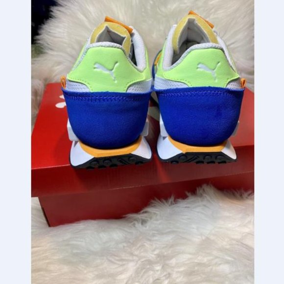 Men's PUMA Future Rider Play On Sneaker White, Fizzy, Lime Sz 11 New Fast Ship - Picture 4 of 7